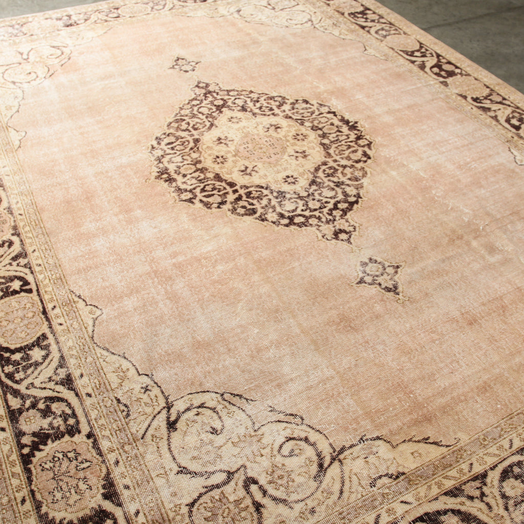 Reyhan Vintage Turkish Carpet - Vintage Rugs - IMAGE 4