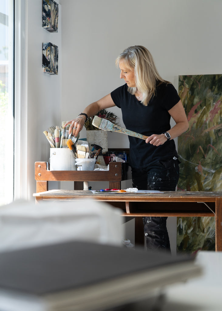 Gitte_at_her_Artist_Station