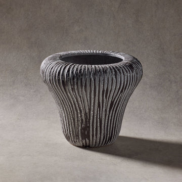 Astrid Pot - Few and Far - Planters & Pots