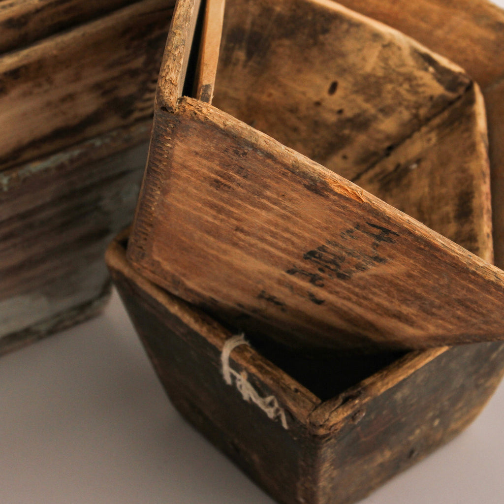 Chinese Rice Measure - Few and Far - Decorative Objects