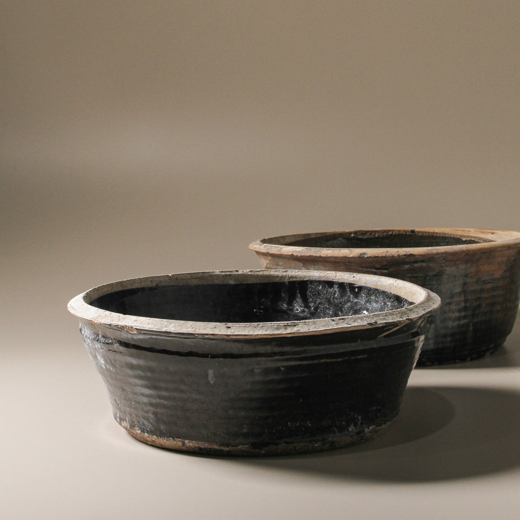 Chinese Vintage Basin - Few and Far - Decorative Bowls
