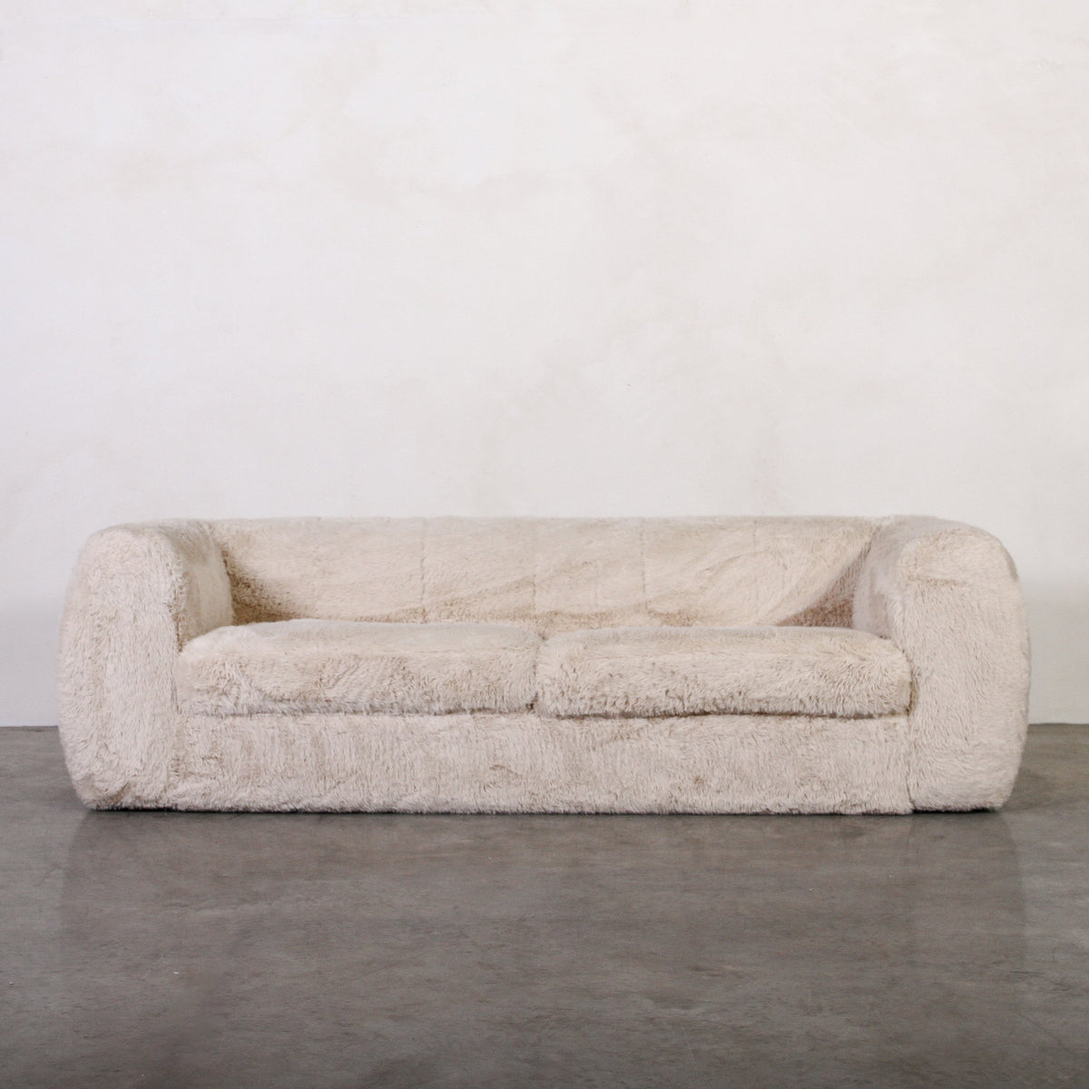 Coccolo Sofa – Few and Far
