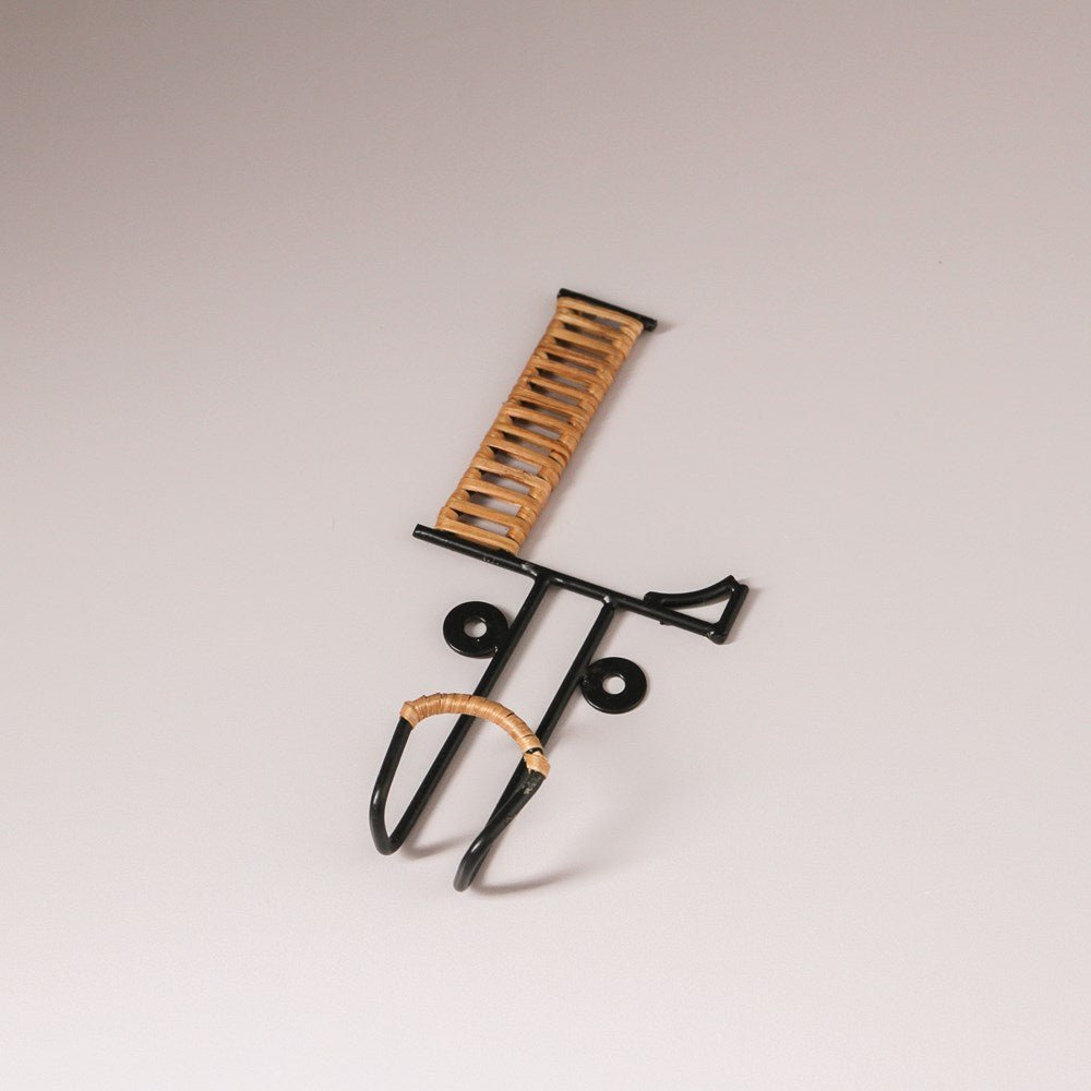Forged Alphabet Hook L - Few and Far - Hooks