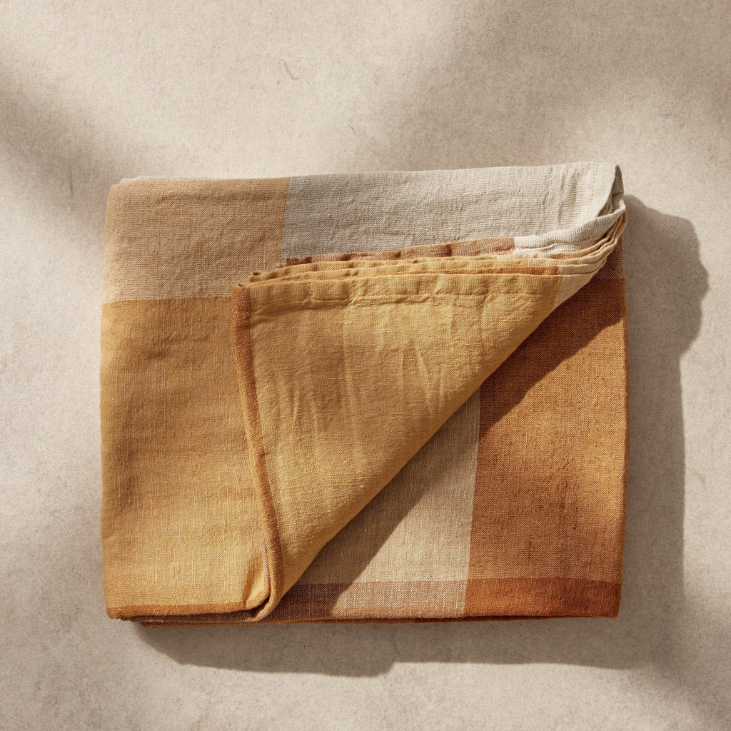 Harriet Tablecloth Marshmallow 160x260 - Few and Far - Tablecloths