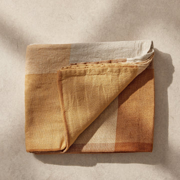 Harriet Tablecloth Marshmallow 160x260 - Few and Far - Tablecloths