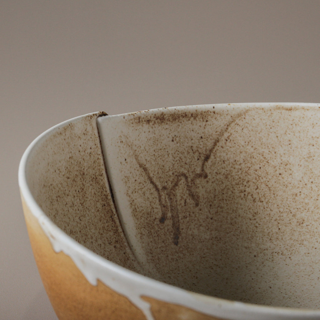 Kintsu Large Salad Bowl - Few and Far - Dinnerware