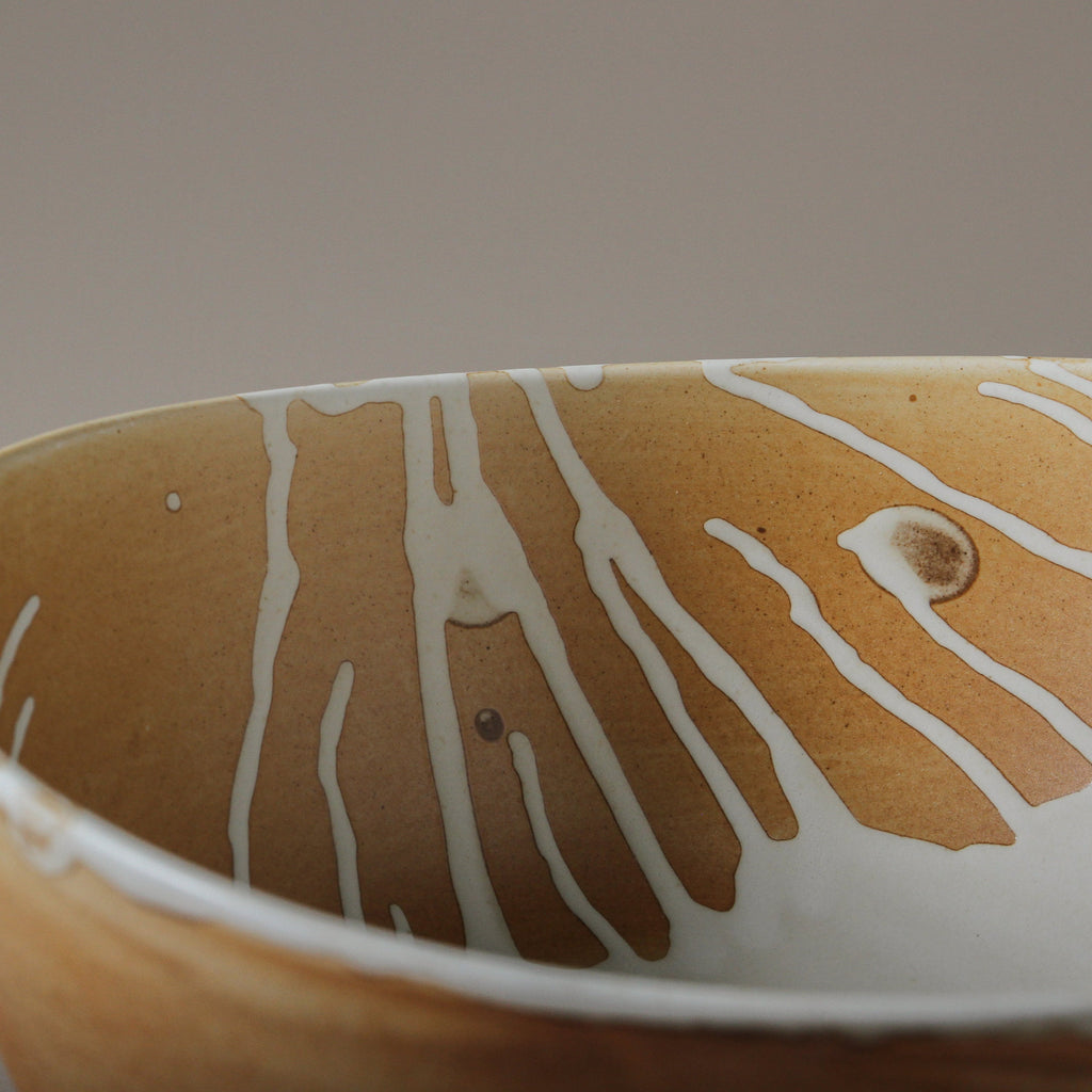 Kintsu Large Salad Bowl - Few and Far - Dinnerware