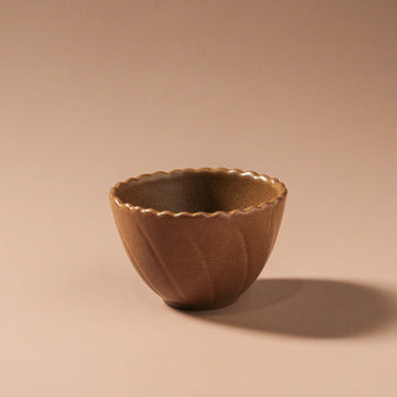 Magnus Scalloped Bowl - Few and Far - Serveware