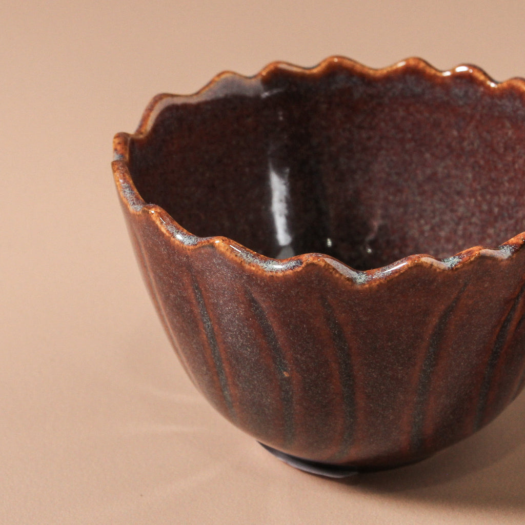Magnus Scalloped Bowl - Few and Far - Serveware