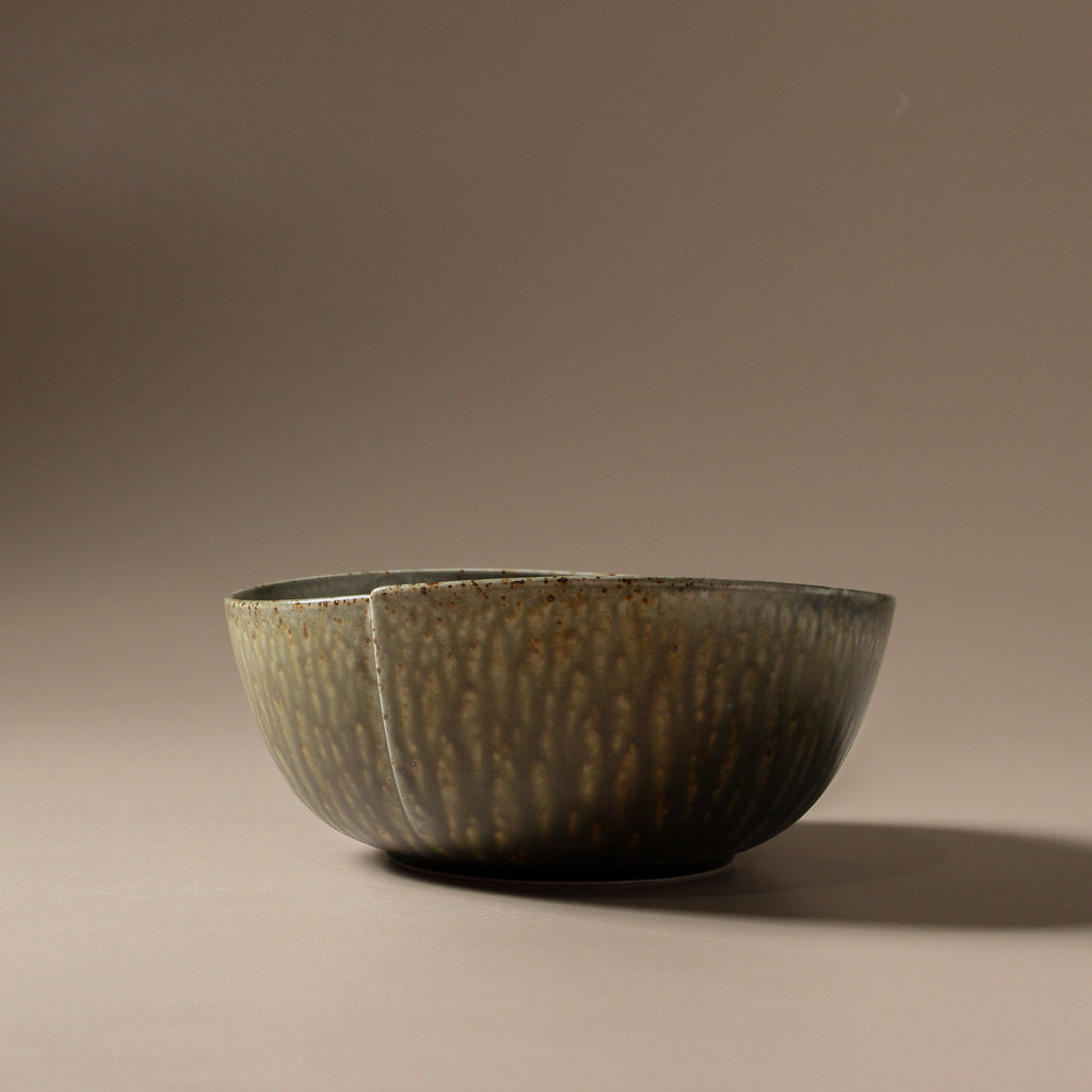 Mizu Large Salad Bowl - Few and Far - Dinnerware