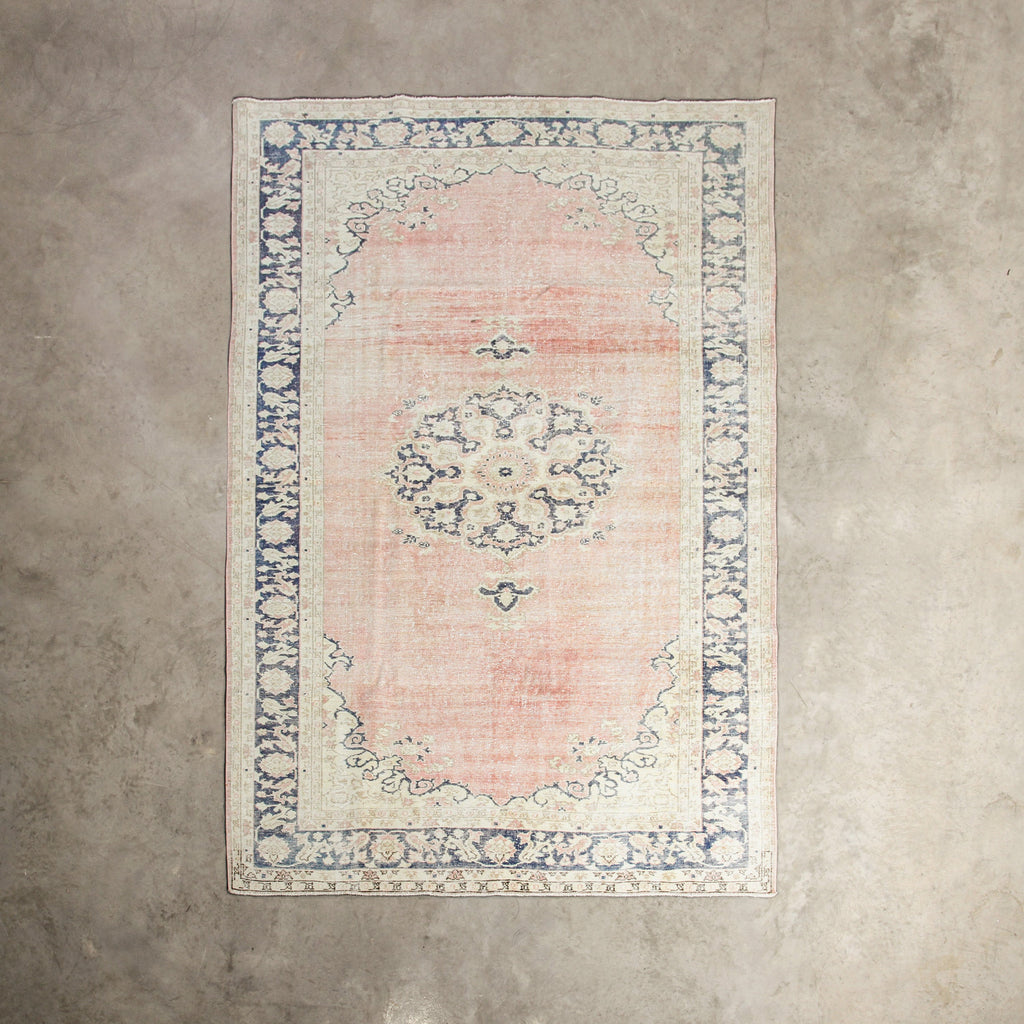 Ozge Vintage Turkish Carpet - Few and Far - Vintage Rugs