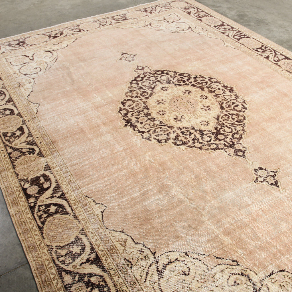 Reyhan Vintage Turkish Carpet - Few and Far - Vintage Rugs