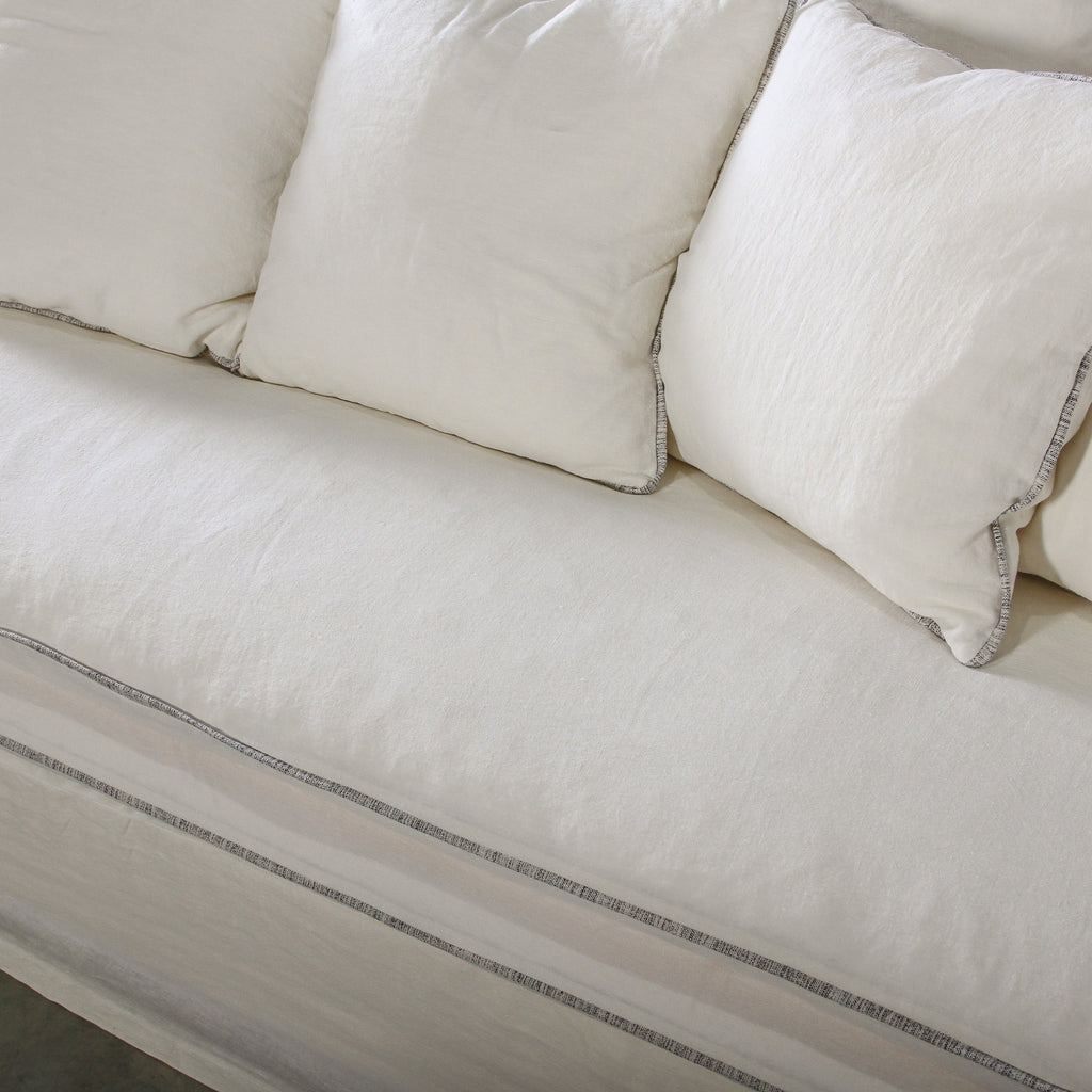 Sare Sofa - Few and Far - Sofas