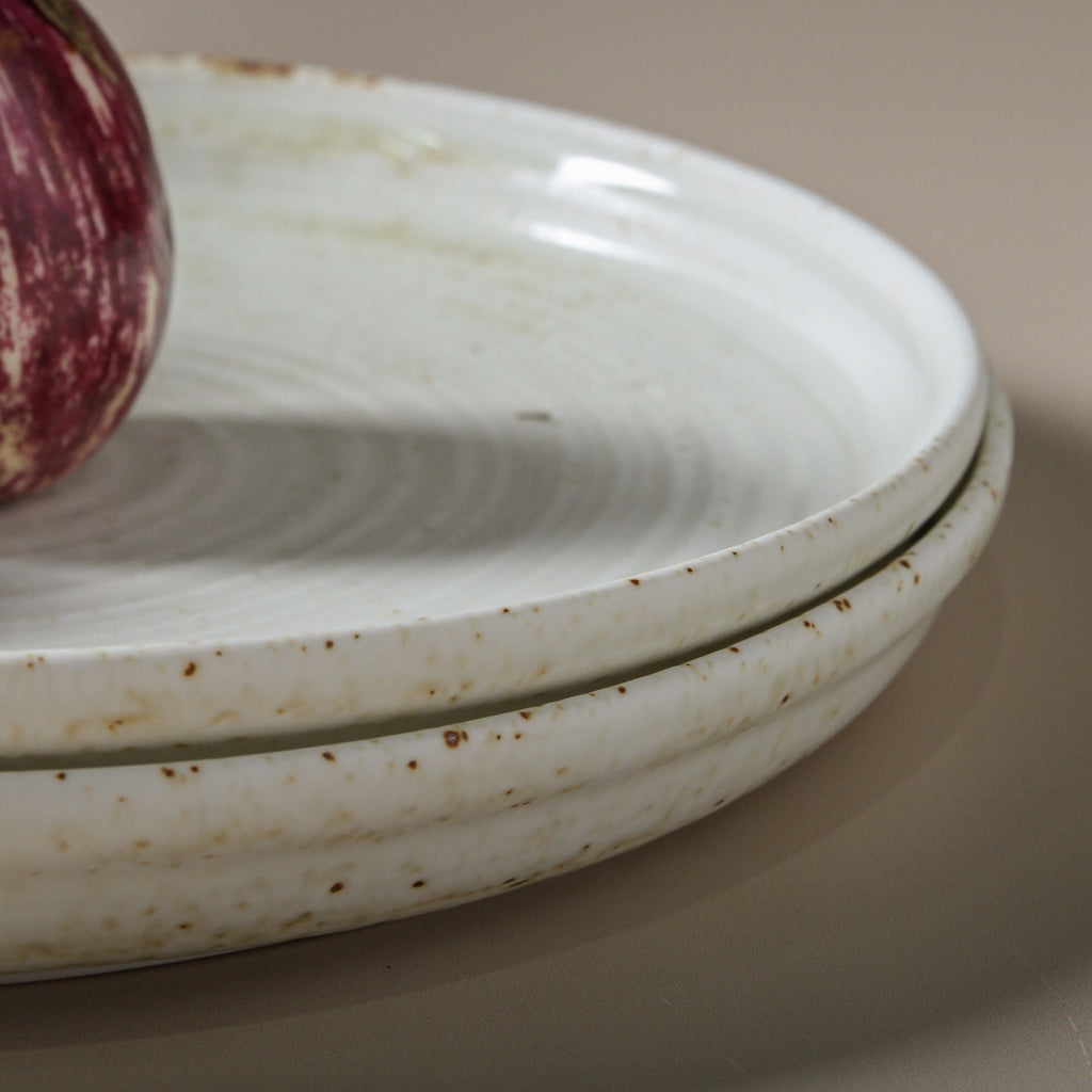Suiki Dinner Plate - Few and Far - Dinnerware