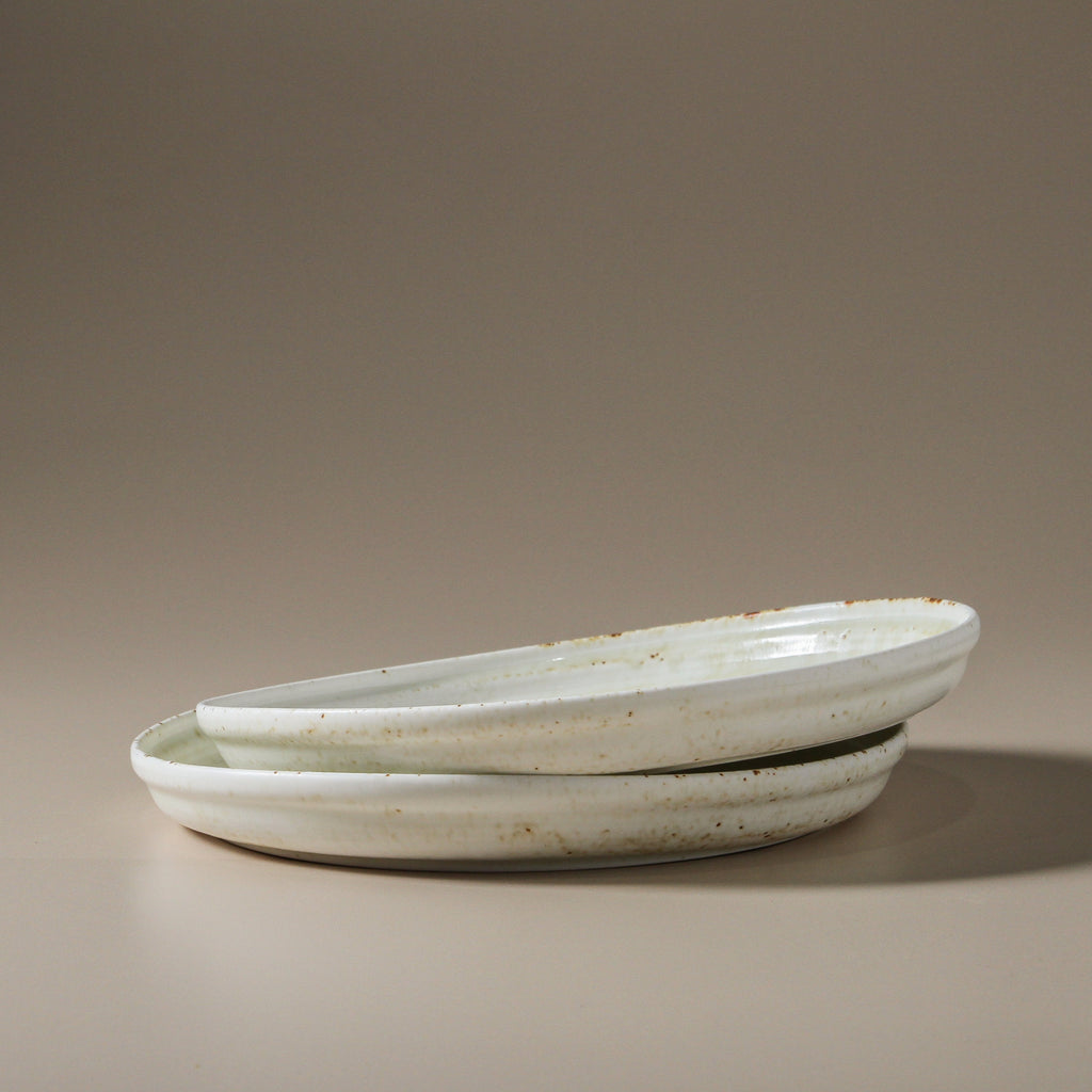 Suiki Dinner Plate - Few and Far - Dinnerware