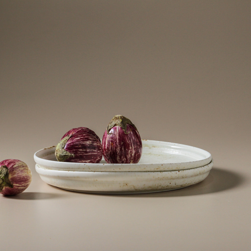 Suiki Dinner Plate - Few and Far - Dinnerware