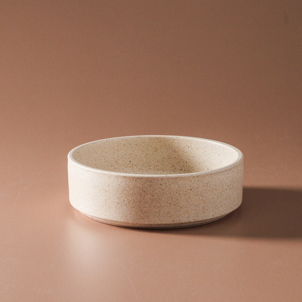 Round Bowl 17x5.5cm - Few and Far - Bowls